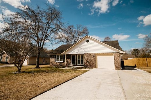 318 Jennie St, Goose Creek, SC 29445 | Estately 🧡 | MLS# 26011792