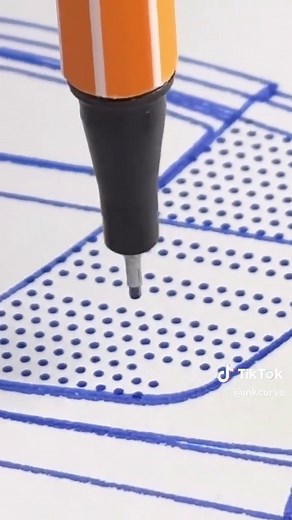 Exploring the Dot Session with Drawing Machines