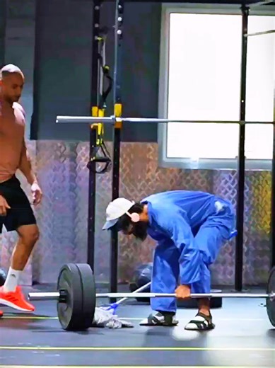 anatoly shocked 😱 professional #anatolyprank #gymmotivation #powerlifting #workout #gymtok @ANATOLY