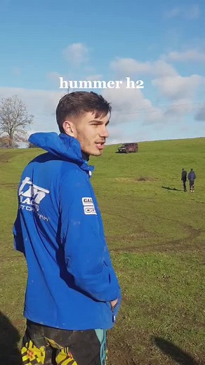 Exploring the Hummer H2 in Scenic Rural Terrain