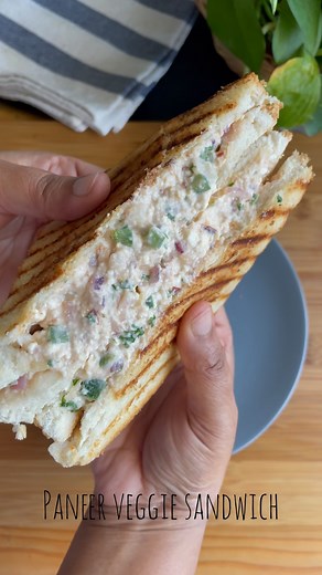 Paneer veggie sandwich 🥪 It’s super simple and really delicious. You need to try it out! Ingredients I used: - 2 slices of bread - Butter as needed, for roasting - Approx 100g paneer - 1/4 cup onions, finely chopped - 1/4 cup tomatoes, finely chopped - 1/4 cup bell peppers, finely chopped - 1 tbsp coriander leaves, finely chopped - salt to taste - 1 tbsp ketchup - 1 tbsp mayonnaise Procedure: - Mash the paneer with a fork. - Add all chopped veggies. - Stuff the mixture generously between two br