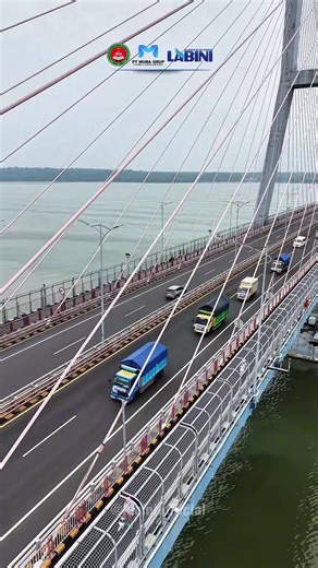 Bersama, kami menyalurkan bantuan ke Aceh dan Sumatera. Semoga setiap uluran tangan membawa harapan, kekuatan, dan senyum baru bagi saudara-saudara kita. 🤍 #bantuankemanusiaan #acehsumatra @kak.i.d