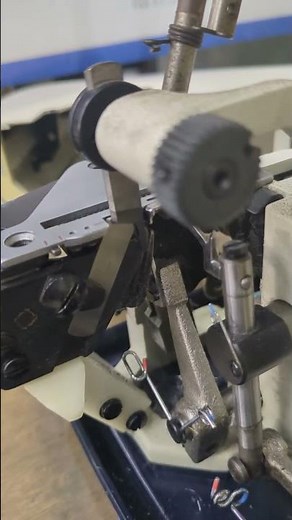 【ミシン専門店プロの修理!!】ロックミシンの修理動画! #shorts #ミシン #修理 #出張修理 #宅配 #持ち込み #職業用ミシン #ロックミシン #メンテナンス