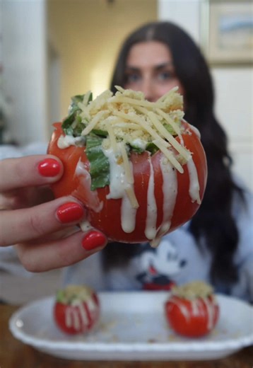 Ceasar salad stuffed tomato!!🍅 would you try this?? #food #foodreview #tomato #asmr #fyp