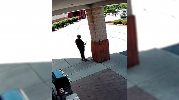 Surveillance captures moments before fatal Giant Eagle stabbing