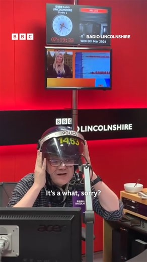 We meet the police officer taking on a 10k run dressed in full riot gear 👨‍✈️🚓 | BBC Lincolnshire
