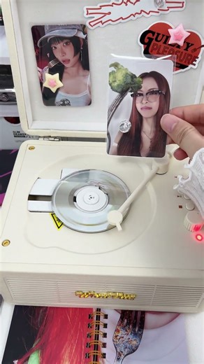 Such a cute CD🤣#kpop #lesserafim #album #cd #cdplayer