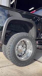 Check out this brand new 2024 Chevy 3500HD Duramax dually in for the 6.5” BDS suspension system with Fox shocks along with the BDS UCA’s complemented with the 22x12 American Force Plague super single dually set up wrapped in 37x12.50 Nitto Ridge Grappler tires all finished up 😎. #chevy#silverado#duramax#duramaxdually#bdssuspension#foxshocks#americanforce#supersingle#nittotires#lifteddually#dieseltrucks#callus#contactus#stuartfl#florida#southflorida#extremeperformance#teamx | Extreme Performance