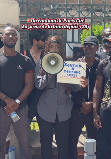 Soutien à @Yohanne Kessa qui s’est longtemps battu Seul et dignement. Merci à @Sιr MΛlcΩlm X☥ d’avoir organisé ce rassemblement. #etudiant #storytime #université #greve #pariscite