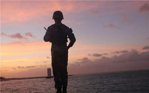 中国军人配上史诗级神曲《Never Back Down》（永不退缩）-Tow Steps From Hell，全场爆燃!