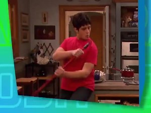 Drake y Josh "Mi cena con Bobo" | Spynny TV