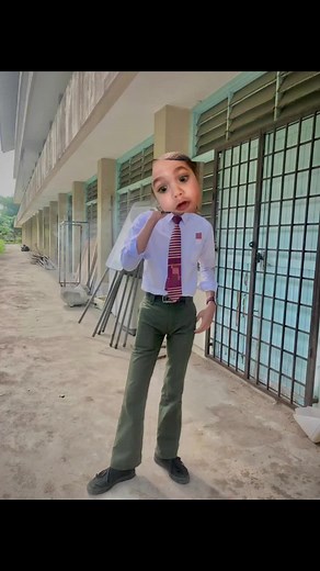 Seluar Sekolah Bootcut: Gaya dan Cara Penambahan Kain