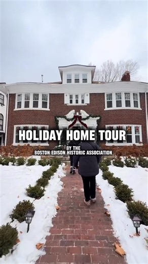 Social N The City Events on Instagram: "There’s no place like home for the holidays 🏠✨ & the Boston-Edison Historic District home tours are perfect for the season. With over 900 homes built between 1905 and 1925 we’re sure there’s one that will capture your heart. want in? head to @bostonedisondetroit ✨ #thingstodoindetroit #detroitevents #detroitcontentcreator"