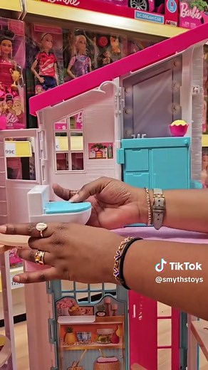 Explore Creativity with the Barbie Malibu House Playset