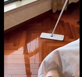 Floor Restore Solution - 3-in-1 Wood Floor Polish, Cleaner & Protector, 150ml Quick-Dry Formula for Hardwood, Laminate & Vinyl, Restores Shine & Prevents Scratches, Easy Spray & Wipe (1Pcs)