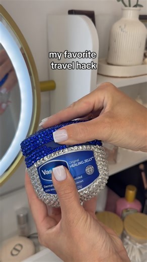 Krystsina Yashchuk on Instagram: "my favorite travel hack #smarttips #lifehacks #travel #hack #useful #advice #fyp #trending"