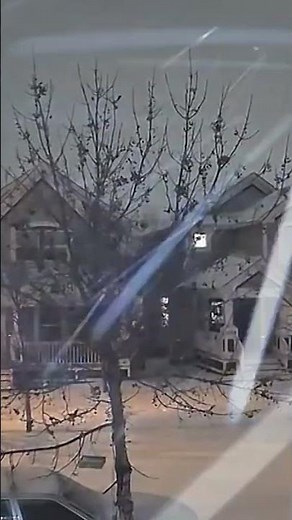 24-hour timelapse of nearly 7 inches of snow falling in Edmonton in Alberta, Canada