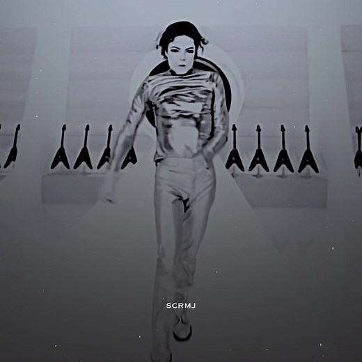 this clip was SO hard to edit cause it’s short asf #foryoupage#michaeljackson#mjedit#vspedit #scrmj#michaeljacksonedit#fyp | cc ennuiedits ib @michael >>>> you