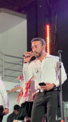 65K views · 2.2K reactions | Para quienes tenemos lejos a nuestras madrecitas, cantémosle así❤️ ¡Feliz día mamá!  #cajamarca #music #mama #stringkarma #diadelasmadres | String Karma | Facebook