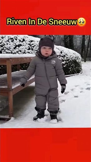 Riven Plays in the Snow🥹🤩