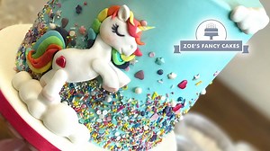 1.3M views · 2.7K reactions | In this video you will see how to decorate a cake using sprinkles and then make a cute fondant rainbow unicorn to stick on the side ❤️濾 #unicorn #magic #cake | Zoe's Fancy Cakes | Facebook