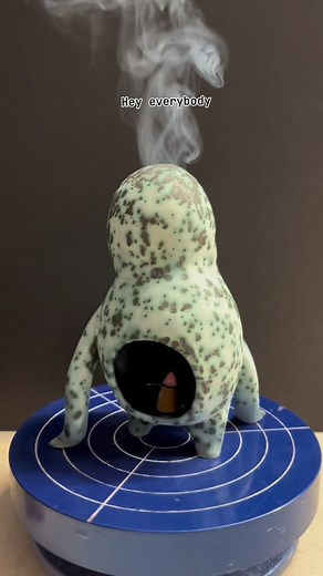 Voidling incense burners! Dropping into The Magic Shop Dec 2nd! 🔥💨 . . #sculpture #incenseburner #ceramicart #ceramics