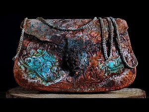 I'm Shocked! What I Found Inside This Beautiful Vintage Women's Handbag - Restoration