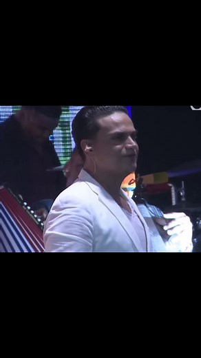 El poder 🍻. #musica #canciones #cancion #fypシ #parati #silvestredangond #llegoelpoder #llegoelpoderrrrrrrrrrr😎