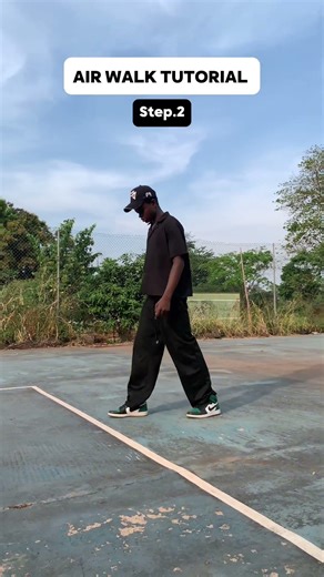 How to Airwalk 🤩 like a pro Tutorial 🔥✅ #remix #jubislide #shorts#airwalk#funk