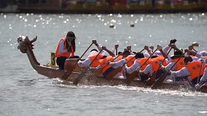 46K views · 3.5K reactions | Watch the Dragon Boat Race! The 2024“Yangtze River Delta”Haohe River #DragonBoat Invitational Race kicked off on the Dragon Boat Festival, a traditional #Chinese holiday. By Zhang Tianyuan, Jiang Jianhua, Guan Chengchen | Discover Nantong | Facebook