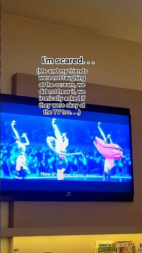 ‎⁨@Bluie_official⁩ I dont know what to do #scary#horror#hotel#scared#kpopdemonhunters