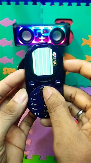 can play games on this small smartphone #smartphone