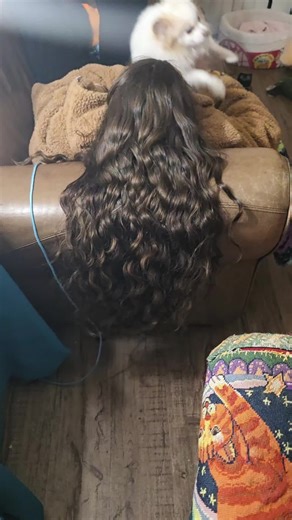 Her hair is so healthy and thick and beautiful and shiny!