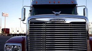 48K views · 1.6K reactions | Take a tour of this 2015 Freightliner...