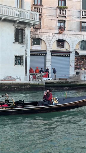 Signora ruba barca: chi paga i danni?