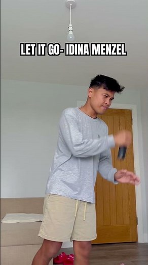 LET IT GO- IDINA MENZEL (from Disney’s FROZEN) Karaoke #frozen #disney #karaoke