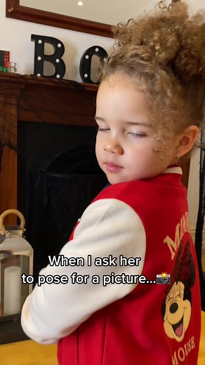 Main character vibes 😂 #pose #fyp #foryou