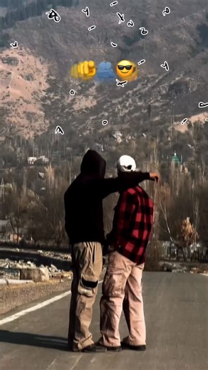 亗 𝙍 𝘼 𝙎 𝙃 𝘼 𝘿 on Instagram: "SHARE IF YOU AGREE//🫵🫂 . . . . #instagram#viral#viralvideos #atittude #explorepage #foryou #Long awaited msg.wanted to thank you from bot my heart for my wonderful makeup u did for my wedding day..it was so natural.. subtle..😘✅ perfectly synced with lehenga..skin... It was just perfect!! For the engagement as well.. everything just fall in place...the hair. makeup..want to thank your entire team for making me so beautiful that I only couldn’t get off me 😘"