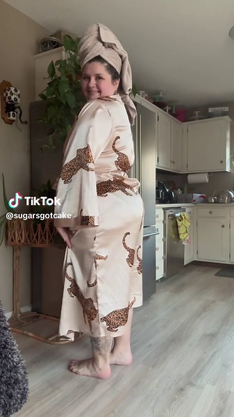 fresh & clean & sassy #robe #relax #woman