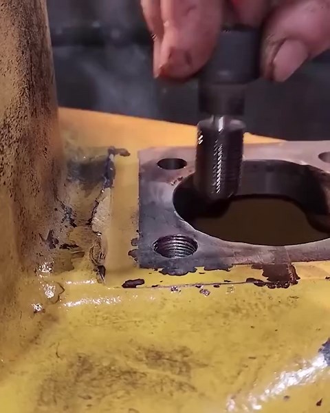 Fixing a CAT D97's transmission cover!