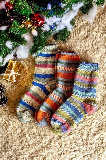 Hand Knitted Wool Socks, Extra Thick Warm Winter Socks - Etsy Canada