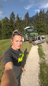 157K views · 1.6K reactions | Farm girl  #getreide #triticale #pflanzen #weizen #gerste #harvest #harvesttime #harvesting #harvester #dreschen #farm #farming #farmlife #country #countrylife #farmgirl #farmer #farmers #harvesty #harvesting #tractor #tractorlife | Minnie Danii | Facebook