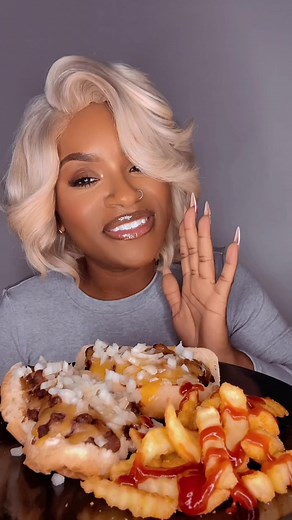 Chili Dogs Eating Show: Satisfying ASMR Experience