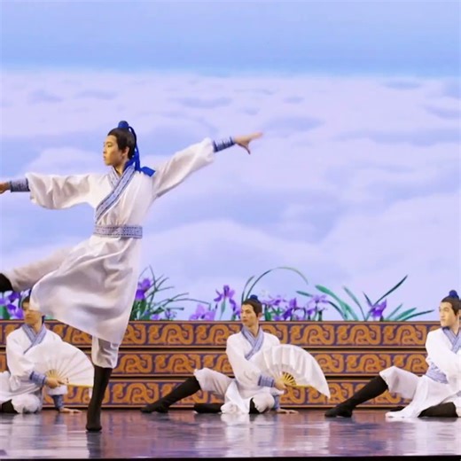 Heavenly classical dance 🩰🌸