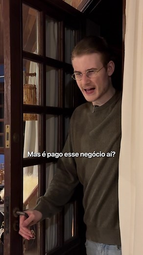 Eu vou te mostrar como sair do inglês básico e começar a se comunicar de verdade, mesmo sem sair do Brasil. 🇺🇸 Toda terça às 19:07 tem aula AO VIVO GRATUITA pra resolver o que os cursinhos tradicionais nunca te contaram: ✅ Como parar de traduzir na cabeça antes de falar ✅ Técnicas práticas pra destravar sua comunicação em inglês ✅ O método que já transformou mais de 30 mil brasileiros 👉 Clica em "Saiba mais" para participar da próxima aula. | Cronograma Dos Fluentes