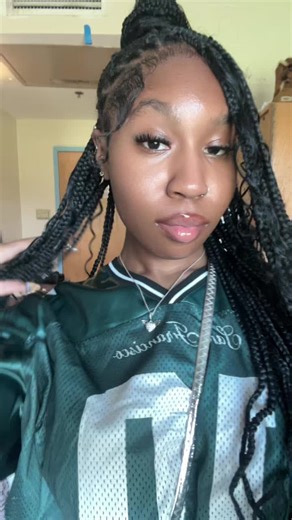 Sweet Face (@sweetface2_)’s videos with original sound - *