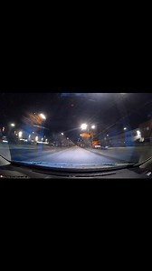 Progetto Smart: un normale controllo si trasforma in una fuga. #plpioltello Sorpasso pericoloso sul ponte di Limito e corsa a tutta velocità in via I Maggio: le pattuglie lo bloccano in pochi istanti. Il motivo è chiaro: tasso alcolemico due volte sopra il limite. Per il conducente sono scattate la denuncia per guida in stato di ebbrezza e resistenza a pubblico ufficiale, oltre alle pesanti sanzioni previste dal Codice della Strada. Intervento rapido grazie all'intervento capillare degli equipag