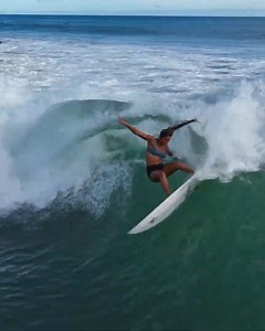 820K views · 20K reactions |  A Surf Session at Ala Moana WATCH 3MIN FULL EDIT https://nobodysurf.com/watch-full-edit/ ‍♀️ Vaihiti Mahana  Tucker Wooding #Surfing #NobodySurf | NobodySurf | Facebook