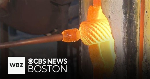 Glass blowing school in Cambridge helping artists develop their craft