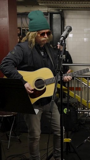 @Green Day & Jimmy busk in disguise at a NYC subway stop! #FallonTonight #TonightShow #GreenDay #BillieJoeArmstrong #TreCool #MikeDirnt